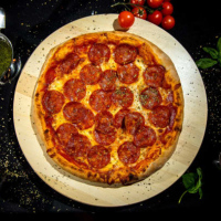 Salami Pizza la Pizza Kaa. din Târgu Mureş