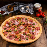Family Peperone - 1.350g Pizza Family la Bada Bing din Târgu Mureş