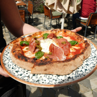 Pizza Campione 500 g EVENIMENT la J'ai Bistrot din Târgu Mureş