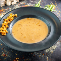 Supă cremă de ciuperci de pădure 350g SUPE CREMĂ la Rexo LunchBox din Târgu Mureş