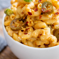 Nacho Mac & Cheese 450 g NEW !! TEX-MEX FIESTA  la Rexo LunchBox din Târgu Mureş