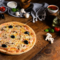 Pizza Capriciosa - 460g Pizza mica la Bada Bing din Târgu Mureş
