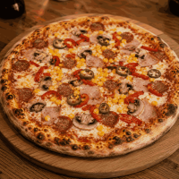 PIZZA LUCIFER Pizza la Pizza Rustic din Târgu Mureş