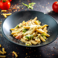 Chicken Broccoli 400 g PASTE (PRODUSE NOI) la Rexo LunchBox din Târgu Mureş