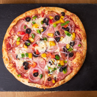 Pizza Rustica Pizza cu blat normal la Quick Bites din Târgu Mureş