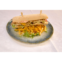 Sandwich cu Piept de pui Sandwich la La Unchiu Teo din Târgu Mureş