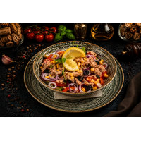 Salată de ton SALATE la Restaurant Studio Pizzerie din Târgu Mureş