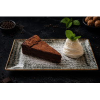 Flourless Chocolate Cake DESERT la Restaurant Studio Pizzerie din Târgu Mureş