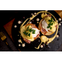 Chessy Omlette with Crispy Bacon 300 g BREAKFAST & BRUNCH la Piaf Cafe din Târgu Mureş