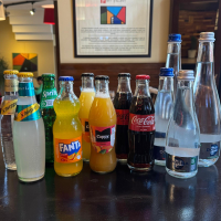 Izvorul Alb Apā Mineralā 500 ml REFRESHERS la Piaf Cafe din Târgu Mureş