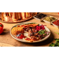 Dana Şiş (Frigărui de vită) Grătar cărbuni & Kebab la Pelit Turkish Cuisine din Târgu Mureş