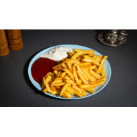 Cartofi pai cu ketchup Garnituri la Turkish Steak House Restaurant din Târgu Mureş