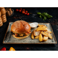 Burger pulled pork BURGERI la Restaurant Studio Pizzerie din Târgu Mureş
