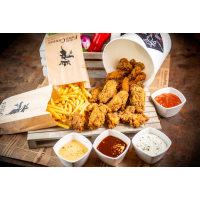 Mega Crispy & Wings Box 700 / 300 / 150 g MEGA BOX la Crispyland din Târgu Mureş