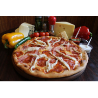 Pizza Con Carne Pizza la Pizzeria D'Agostino din Galaţi